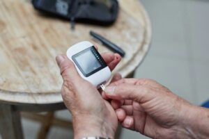 Which CGM sensors are accepted by buyers, showing Dexcom, FreeStyle Libre, and Medtronic sensor packaging